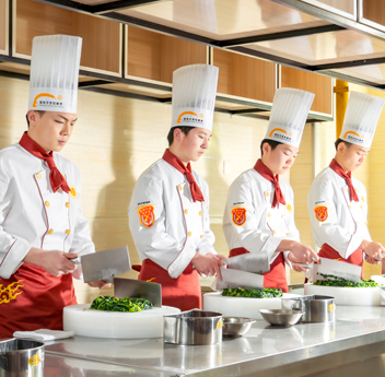 在新疆新东方学厨师能学会吗